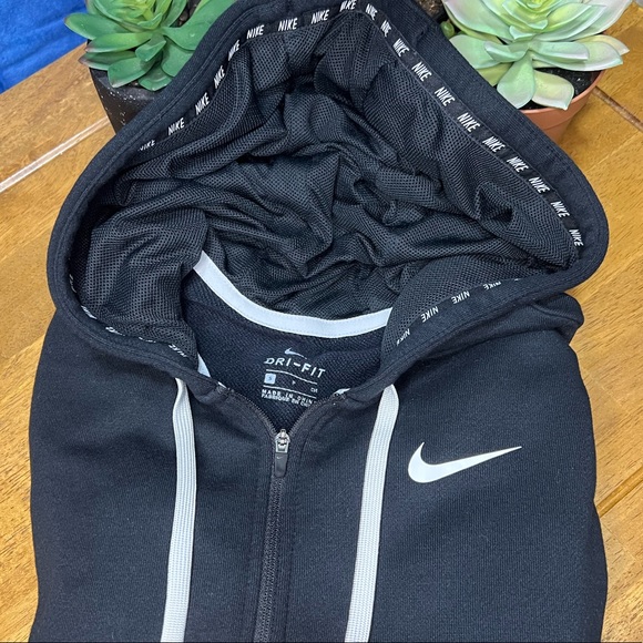 Nike dry fit zip up hoodie Black with white swoosh small. - Picture 3 of 4
